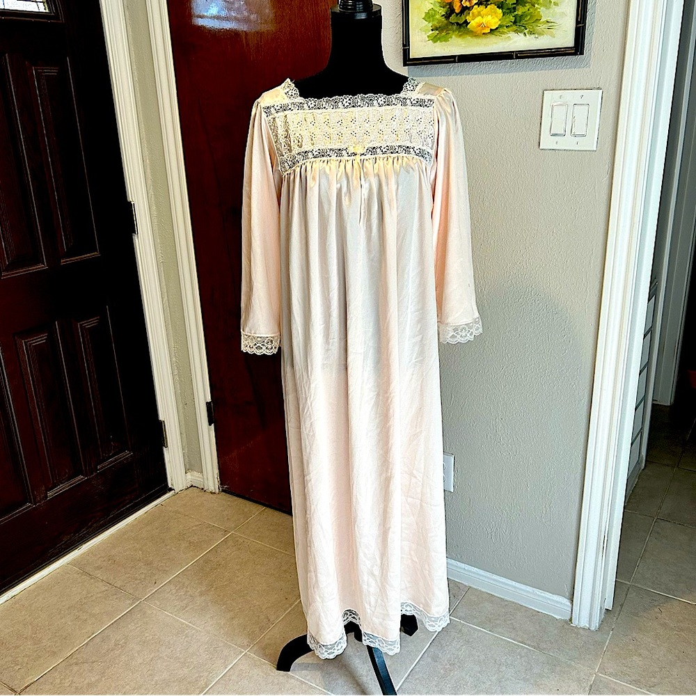 Vintage Christian Dior Pink lace satin long nightgown small romantic lingerie